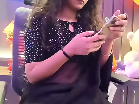 Snapshot of GoldnessAishu chatting on 31, 1, 2025 GoldnessAishu online show from 31, 1, 2025