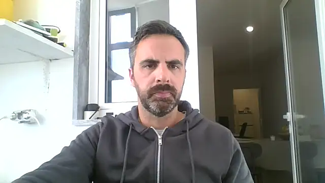 Snapshot of Genntle chatting on 3, 11, 2025 Genntle online show from 3, 11, 2025