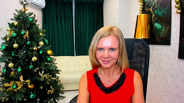 AgathaKlouin online show from 28, 12, 2024