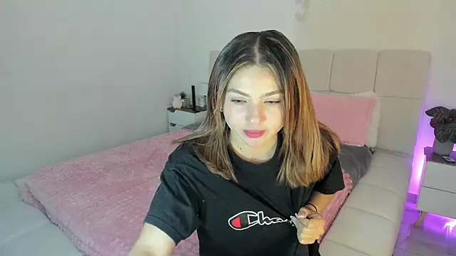 Snapshot of Ori_valentina chatting on 11, 5, 2026 Ori valentina online show from 11, 5, 2026