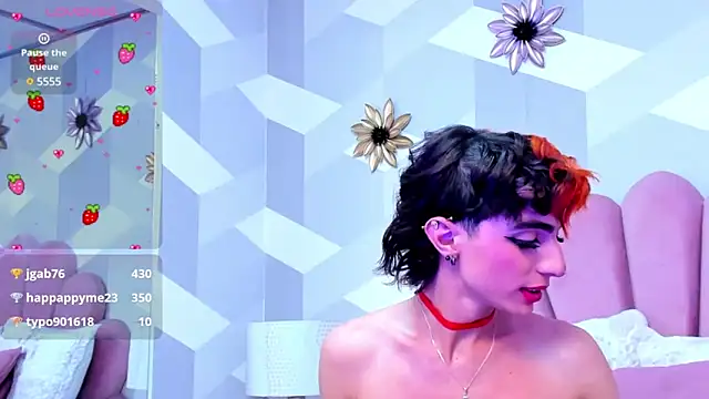 KylieMonnett online show from 24, 1, 2025