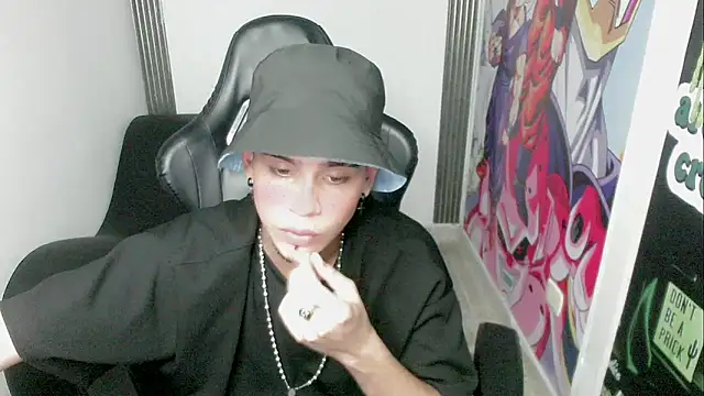 zacariasss  online show from 28, 12, 2024