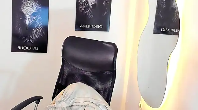 Andrew wolf7 online show from 6, 3, 2025