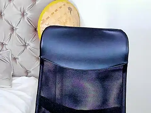 Andrew wolf7 online show from 10, 9, 2025