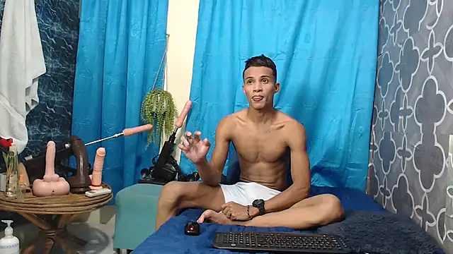 Snapshot of Ryan_Vergon chatting on 22, 3, 2025 Ryan Vergon online show from 22, 3, 2025