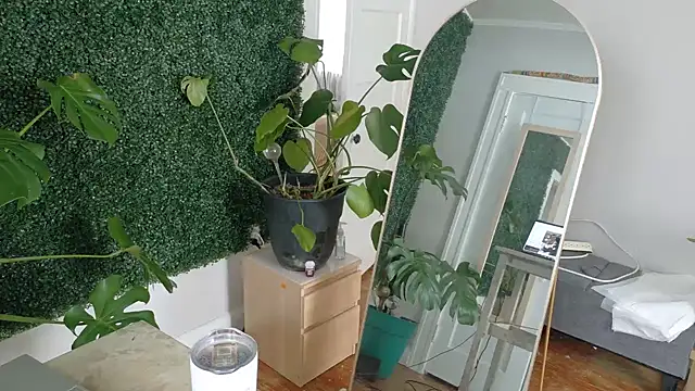 Snapshot of MistressKatie13xxx chatting on 6, 2, 2026 MistressKatie13xxx online show from 6, 2, 2026