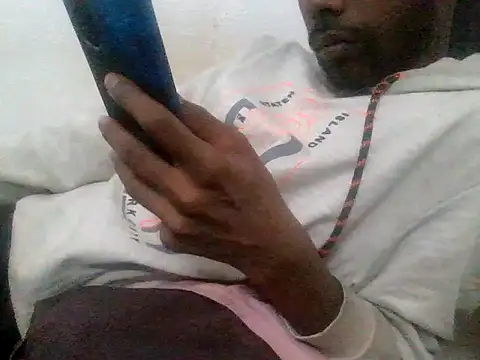 devilsam3327 online show from 2, 12, 2025