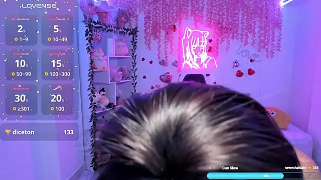 cat kitty18  online show from 4, 3, 2025