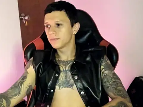 Snapshot of goodboy69l chatting on 8, 3, 2026 goodboy69l online show from 8, 3, 2026