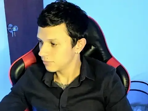 Snapshot of goodboy69l chatting on 1, 4, 2026 goodboy69l online show from 1, 4, 2026