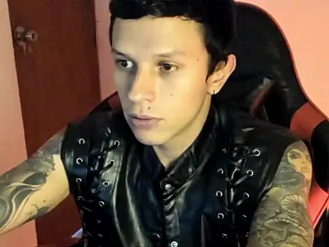 Snapshot of goodboy69l chatting on 9, 4, 2026 goodboy69l online show from 9, 4, 2026