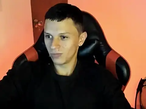 Snapshot of goodboy69l chatting on 16, 4, 2026 goodboy69l online show from 16, 4, 2026