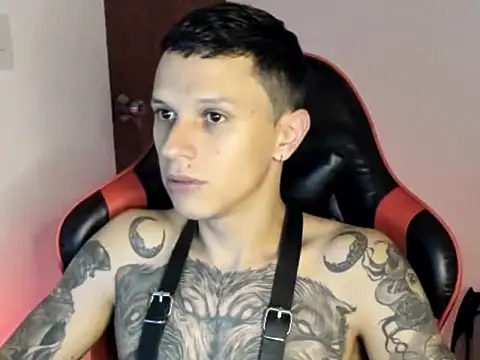 Snapshot of goodboy69l chatting on 18, 4, 2026 goodboy69l online show from 18, 4, 2026