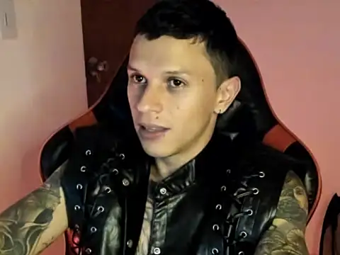 Snapshot of goodboy69l chatting on 21, 4, 2026 goodboy69l online show from 21, 4, 2026