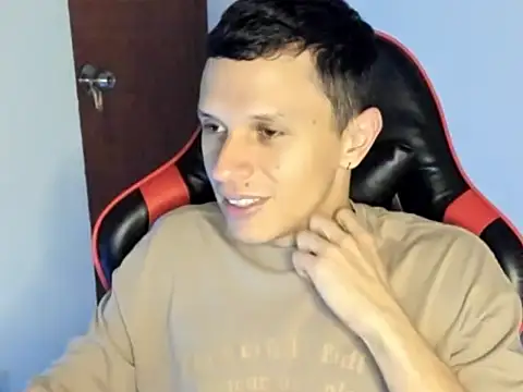 Snapshot of goodboy69l chatting on 2, 5, 2026 goodboy69l online show from 2, 5, 2026
