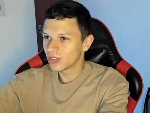 Snapshot of goodboy69l chatting on 10, 5, 2026 goodboy69l online show from 10, 5, 2026