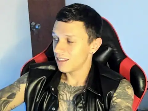 Snapshot of goodboy69l chatting on 16, 5, 2026 goodboy69l online show from 16, 5, 2026