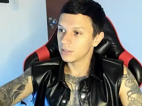 Snapshot of goodboy69l chatting on 23, 5, 2026 goodboy69l online show from 23, 5, 2026
