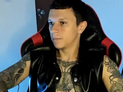 Snapshot of goodboy69l chatting on 24, 5, 2026 goodboy69l online show from 24, 5, 2026