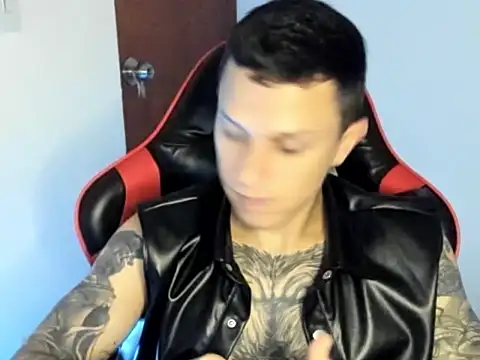 Snapshot of goodboy69l chatting on 7, 6, 2026 goodboy69l online show from 7, 6, 2026