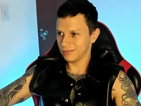 Snapshot of goodboy69l chatting on 26, 6, 2026 goodboy69l online show from 26, 6, 2026