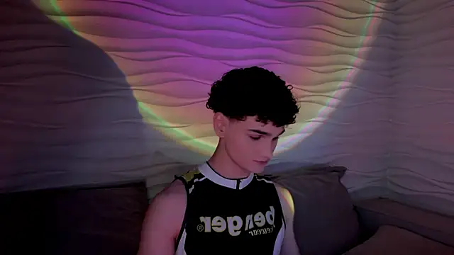 adam 21cm   online show from 9, 3, 2025