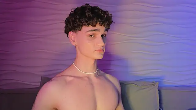 adam 21cm   online show from 5, 10, 2025