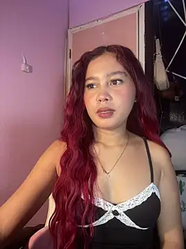 Snapshot of ursweet_babygirl chatting on 13, 6, 2026 ursweet babygirl online show from 13, 6, 2026