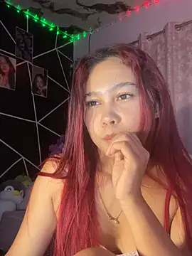 Snapshot of ursweet_babygirl chatting on 4, 7, 2026 ursweet babygirl online show from 4, 7, 2026