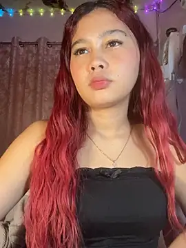 Snapshot of ursweet_babygirl chatting on 13, 7, 2026 ursweet babygirl online show from 13, 7, 2026