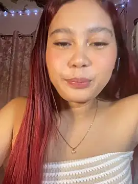Snapshot of ursweet_babygirl chatting on 17, 7, 2026 ursweet babygirl online show from 17, 7, 2026
