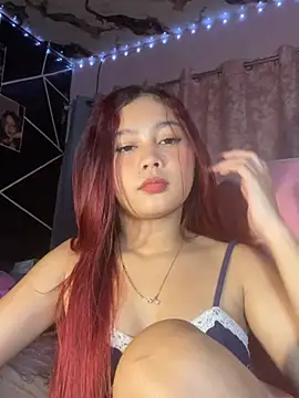 Snapshot of ursweet_babygirl chatting on 23, 7, 2026 ursweet babygirl online show from 23, 7, 2026
