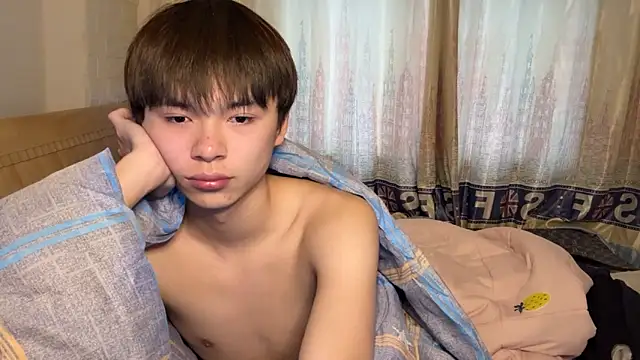 Snapshot of xiaottt1918 chatting on 11, 1, 2025 xiaottt1918 online show from 11, 1, 2025