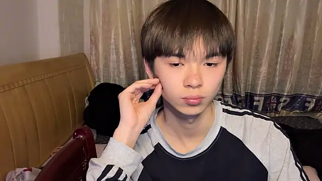 Snapshot of xiaottt1918 chatting on 11, 1, 2025 xiaottt1918 online show from 11, 1, 2025