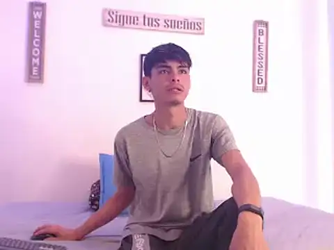 Snapshot of harrytomson_1 chatting on 27, 12, 2024 harrytomson 1 online show from 27, 12, 2024