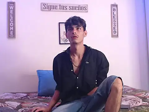 Snapshot of harrytomson_1 chatting on 26, 1, 2025 harrytomson 1 online show from 26, 1, 2025