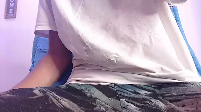 Snapshot of harrytomson_1 chatting on 15, 2, 2025 harrytomson 1 online show from 15, 2, 2025