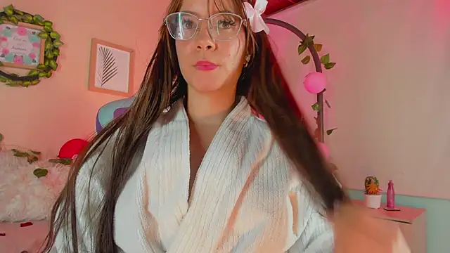 Snapshot of honey_fox1 chatting on 14, 2, 2025 honey fox1 online show from 14, 2, 2025