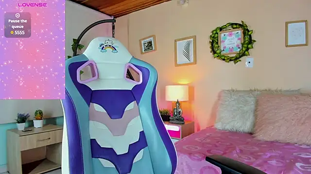 Snapshot of honey_fox1 chatting on 15, 3, 2025 honey fox1 online show from 15, 3, 2025