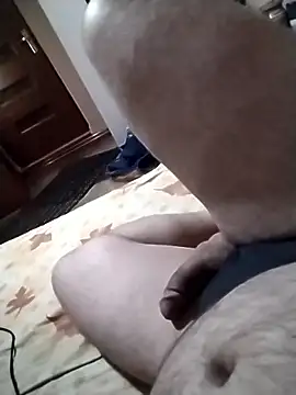 Snapshot of nudistu021 chatting on 17, 12, 2025 nudistu021 online show from 17, 12, 2025