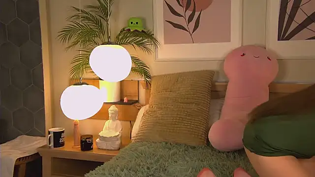 Snapshot of AshleyDouglas chatting on 19, 2, 2025 AshleyDouglas online show from 19, 2, 2025