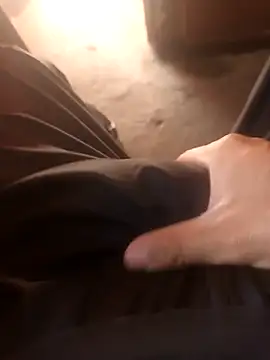 Snapshot of ElBati492 chatting on 6, 10, 2025 ElBati492 online show from 6, 10, 2025