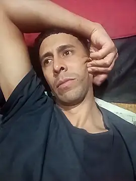 Snapshot of ElBati492 chatting on 10, 10, 2025 ElBati492 online show from 10, 10, 2025