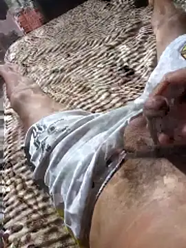 Snapshot of ElBati492 chatting on 22, 10, 2025 ElBati492 online show from 22, 10, 2025