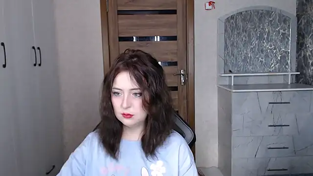 Kristy-Max online show from 4, 11, 2025