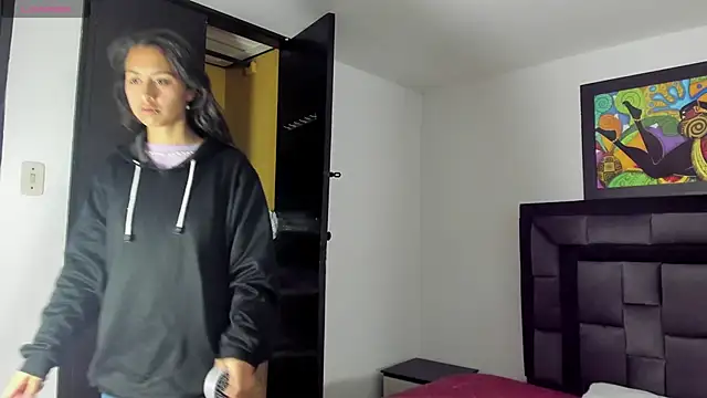 tatiana valencia online show from 7, 2, 2025