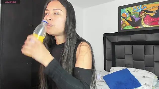 tatiana valencia online show from 23, 2, 2025