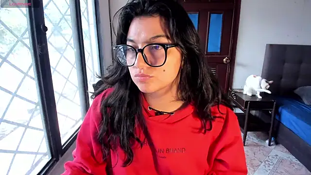 Snapshot of Judychase2 chatting on 16, 11, 2025 Judychase2 online show from 16, 11, 2025