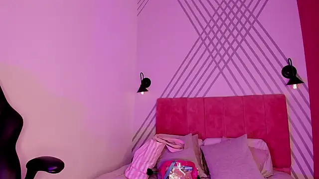 Giovanna oliveira online show from 3, 11, 2025