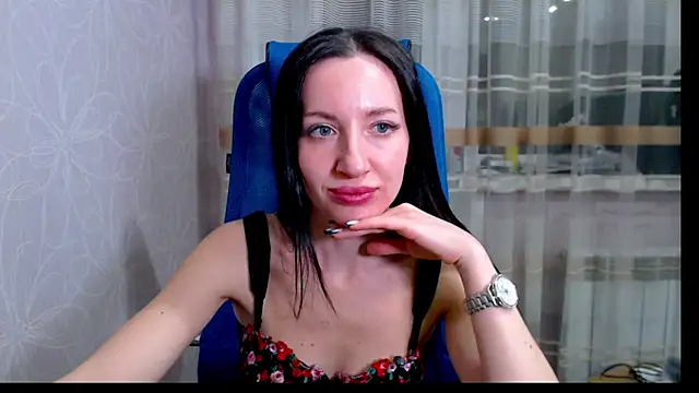 Snapshot of RailyMellow chatting on 2, 2, 2025 RailyMellow online show from 2, 2, 2025